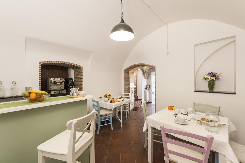 B&B I Tre Camini タルクイーニア エクステリア 写真